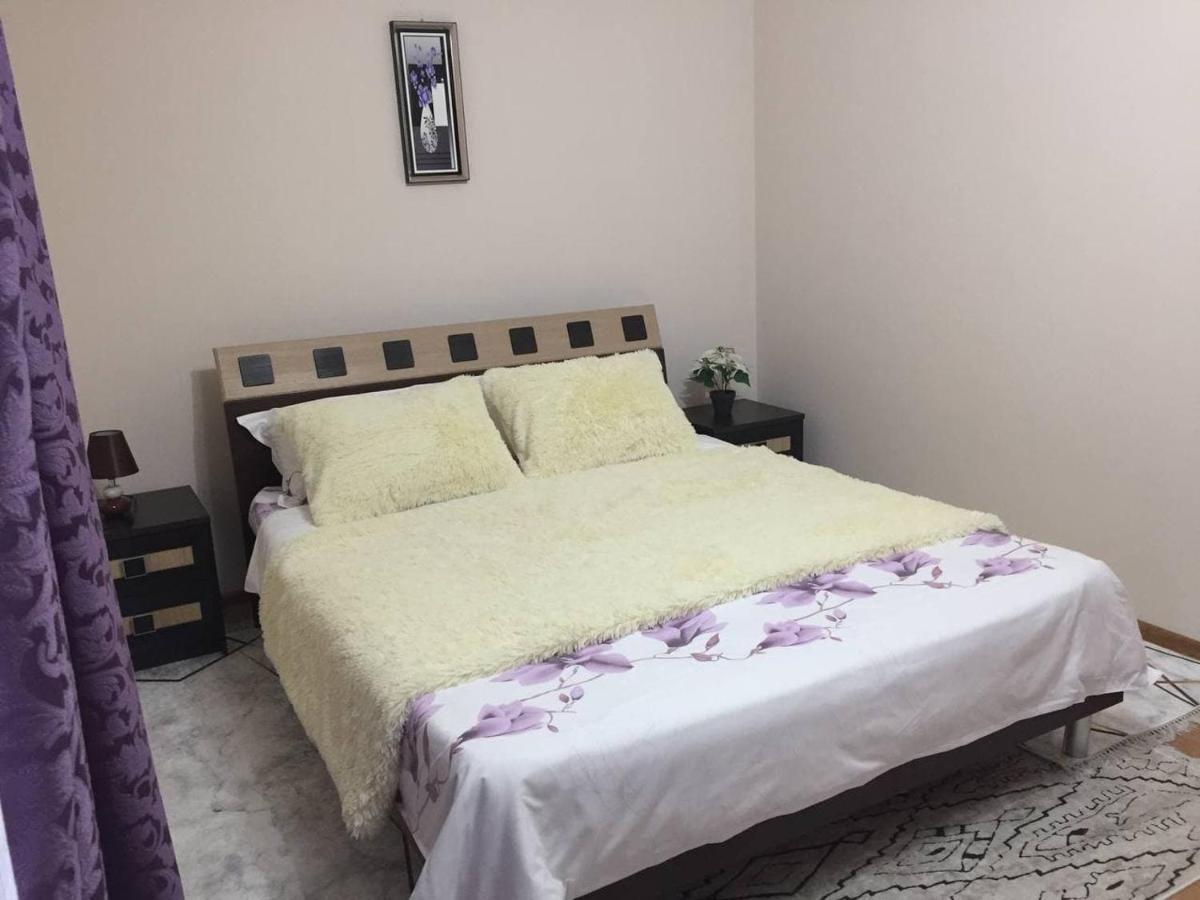 Appartamento Apartament Chişinău Esterno foto